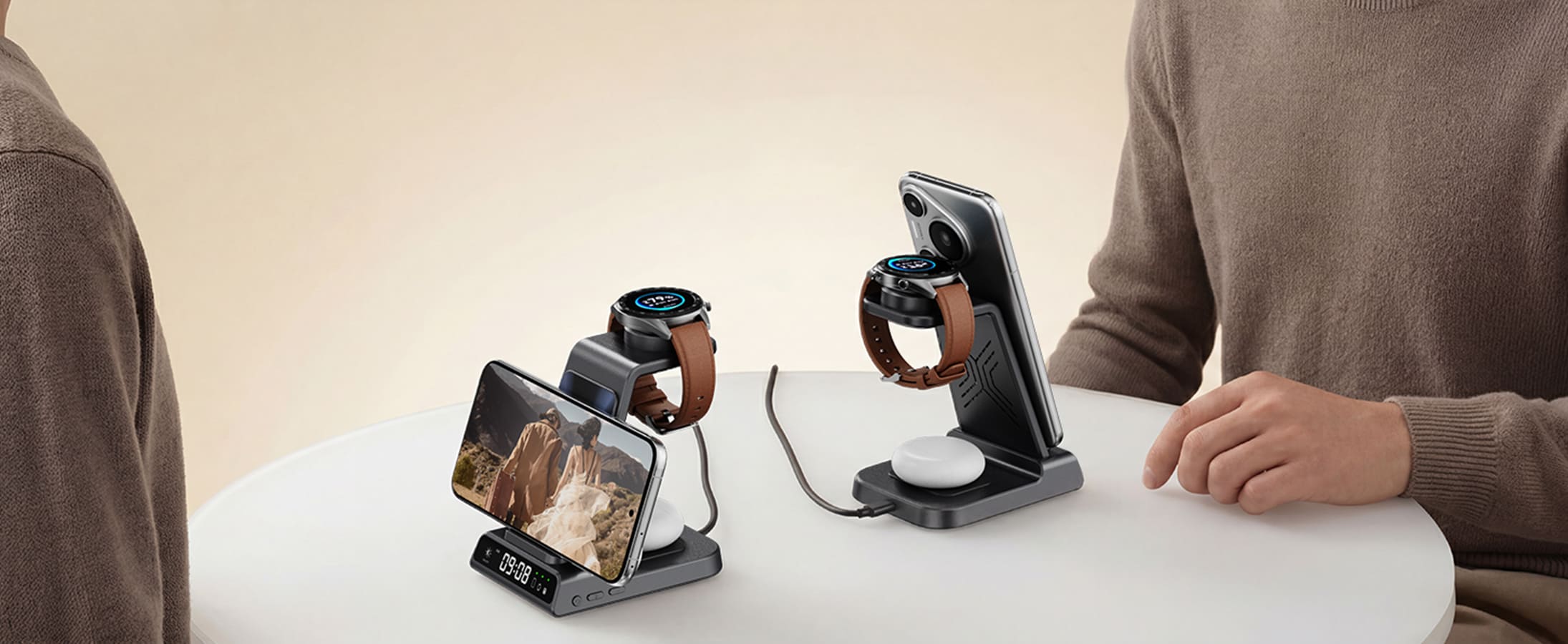Dual coil design supports horizontal and vertical charging for Huawei Watch smartphone and earbuds wireless charging station SwanScout C01HW